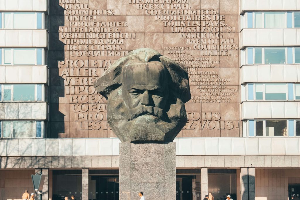 A szocreál építészet